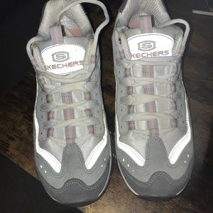 Sketchers Sneakers